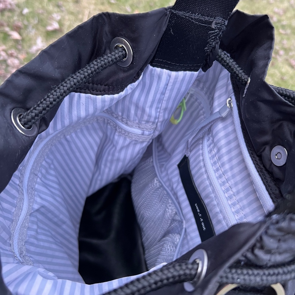 lululemon athletica Black Shoulder Bag - Picture 8 of 11